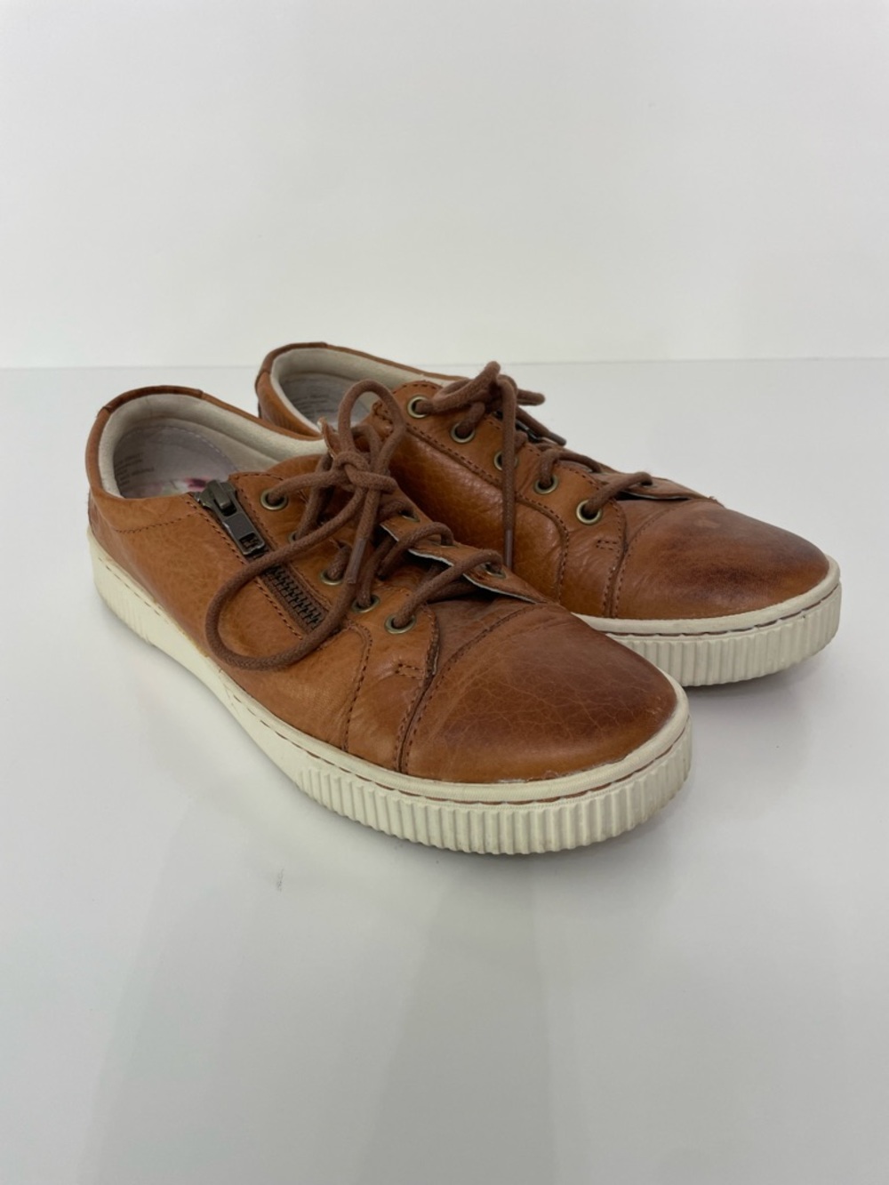 Born Women’s Tamara Hand Crafted Golden Brown Leather Low-Top Sneakers, size 6.5